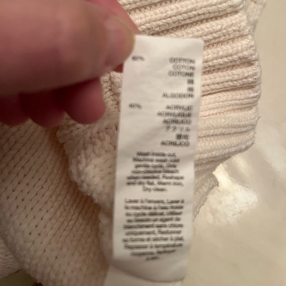 GAP Cream Crew Neck Sweater with Cable Knit Design - Picture 4 of 4